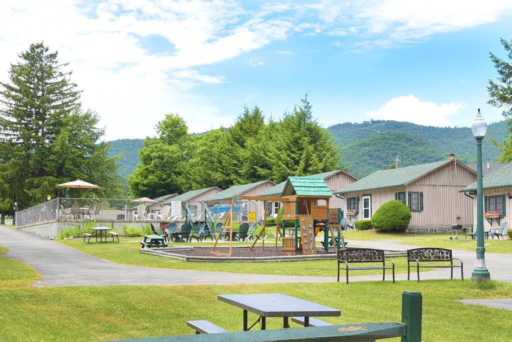 Lincoln Log Colony Otel Lake George Dış mekan fotoğraf